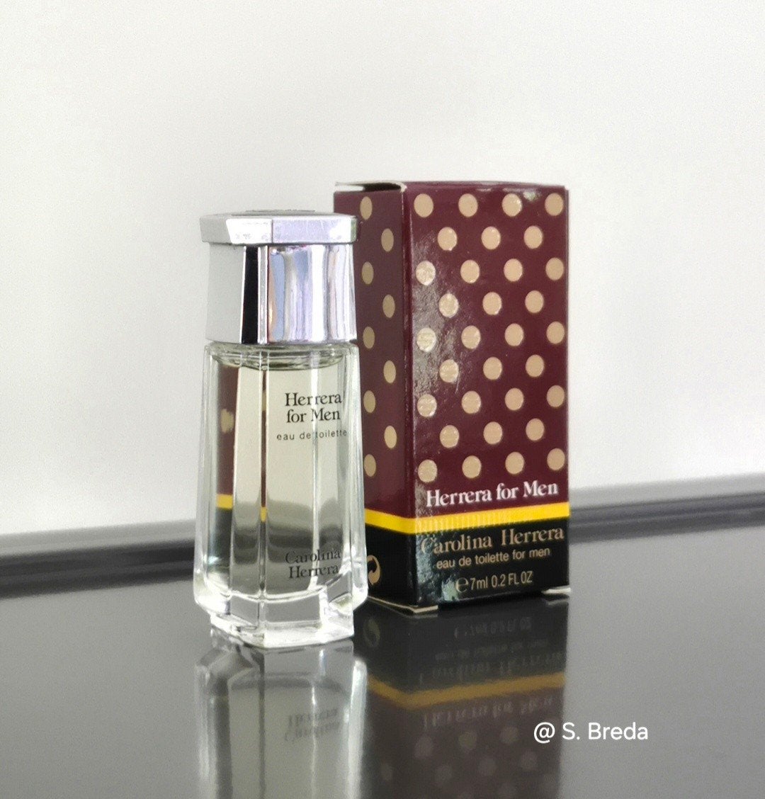 Carolina Herrera - for men - miniatuur met doosje, Ophalen of Verzenden, Zo goed als nieuw, Miniatuur, Gevuld