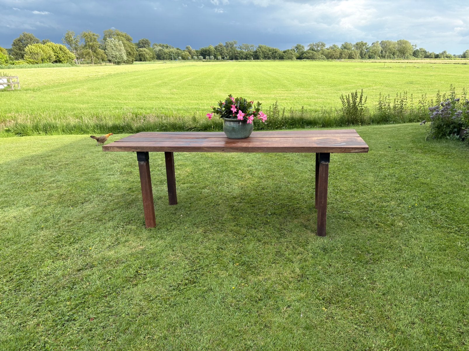 Robuuste tropisch hardhouten tafel 215x80x80cm, 110kg, Tuin en Terras, Ophalen, Zo goed als nieuw, Rechthoekig, Hout
