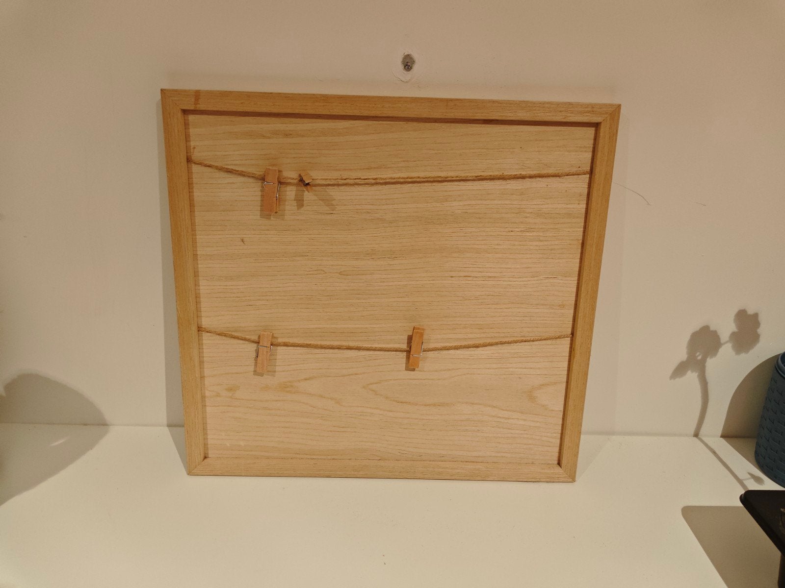 Houten fotolijst met knijpers, Ophalen of Verzenden, Zo goed als nieuw, Hout