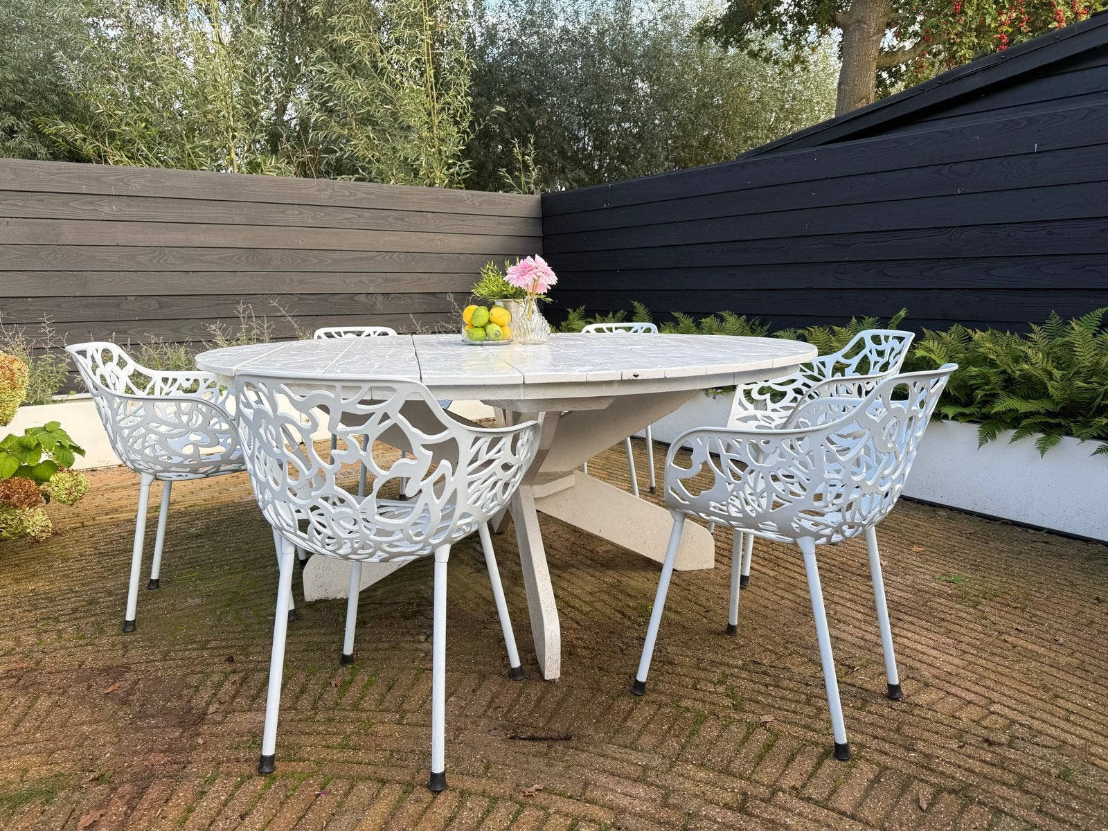 Witte ronde tuintafel / stamtafel  180 doorsnee, Ophalen, Zo goed als nieuw, Rond, Hout