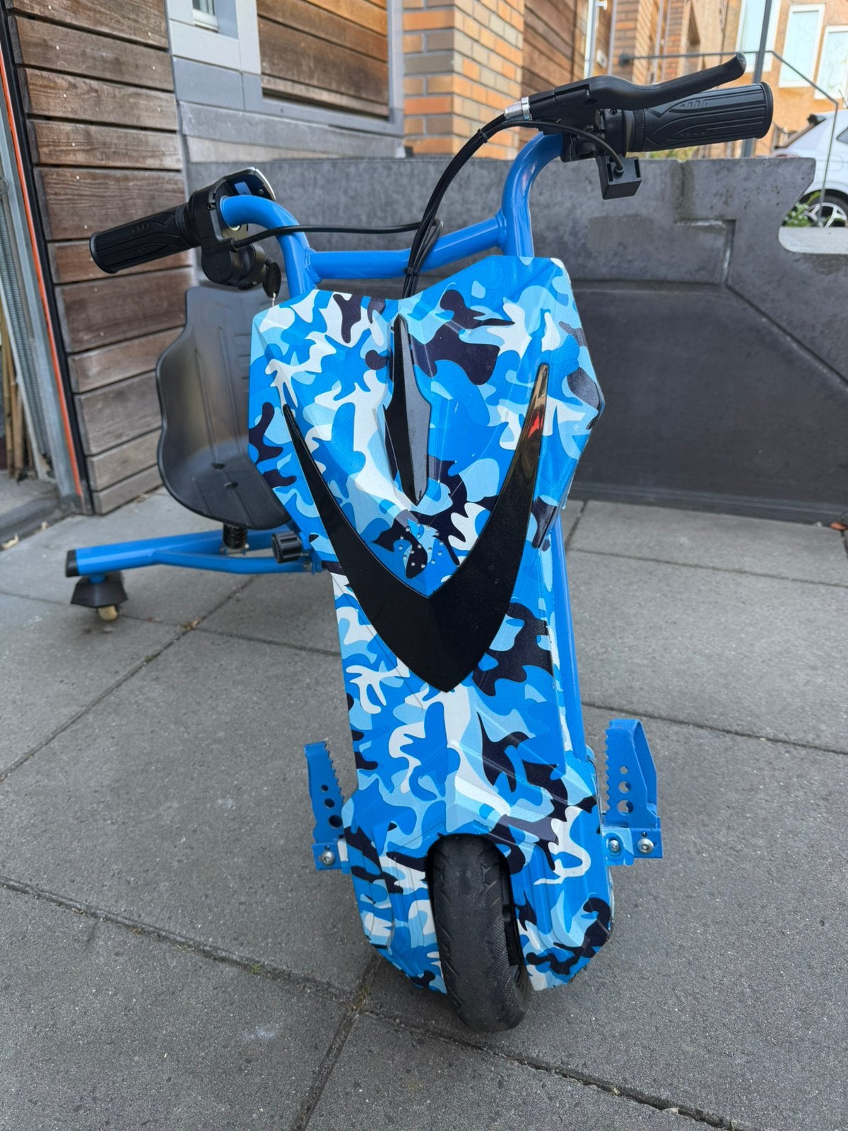 Elektrische drift trike/ drift scooter, Kinderen en Baby's, Zo goed als nieuw
