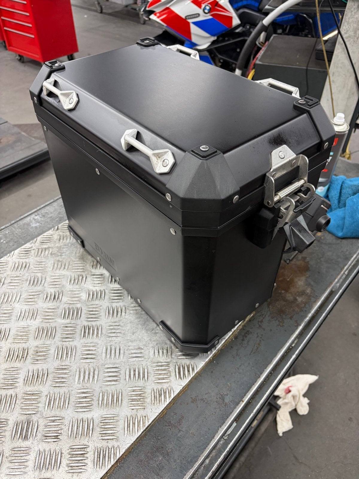 Zijkoffer aluminium BMW Motorrad R1250 GS Adventure, Ophalen, Gebruikt