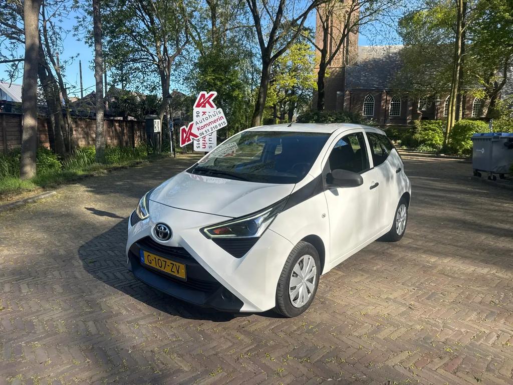 Toyota Aygo 1.0 VVT-i x-fun € 7.495,00, Stof, Gebruikt, 4 stoelen, Wit