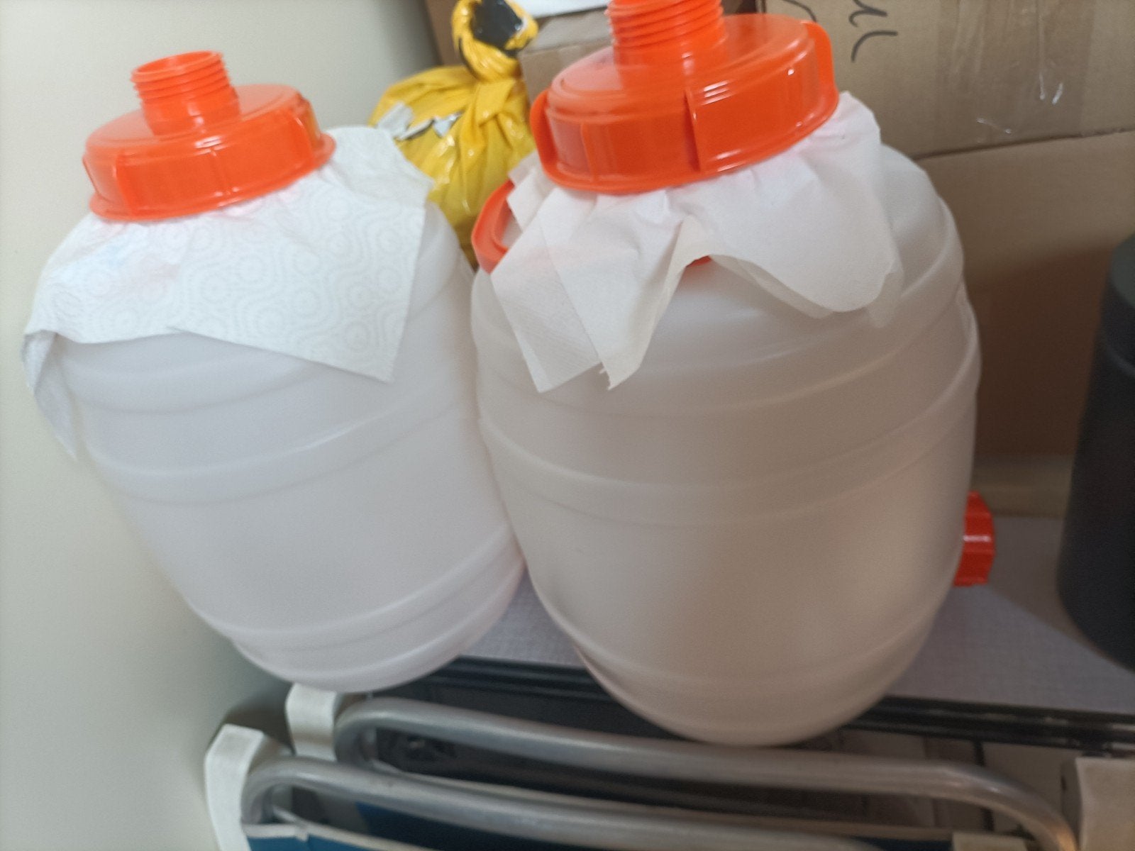 Gistingsvaten voor wijn, bier of cider, Ophalen, Gebruikt