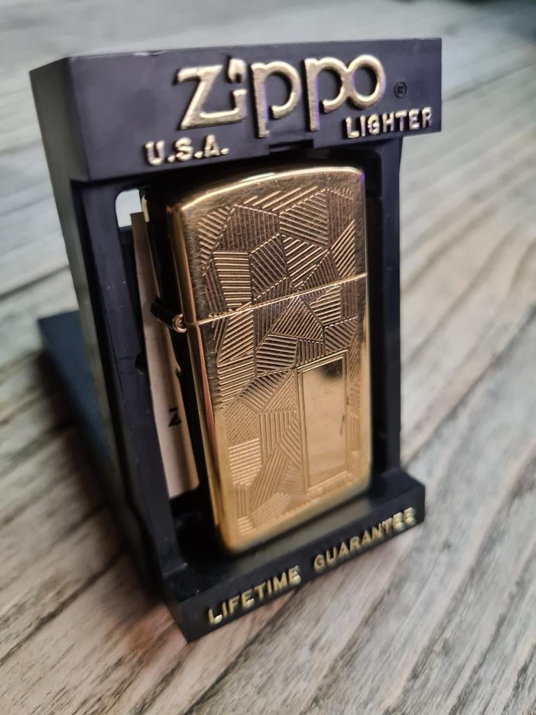 Zippo Slim Gold plated Niagara Falls, Verzamelen, Ophalen of Verzenden