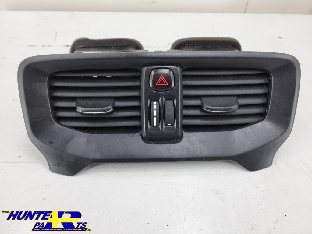 Luchtrooster Volvo V40/V40CC ('12-'19) 30780845, Gebruikt, Ophalen of Verzenden, Volvo
