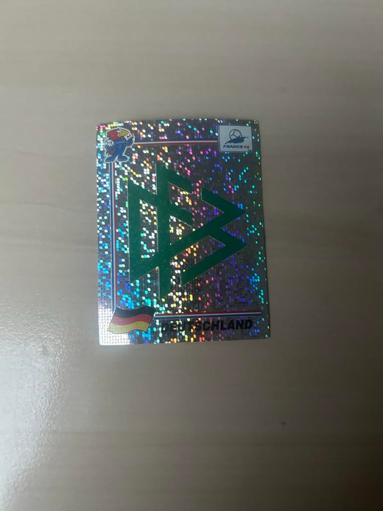 Panini France 98 Sticker Duitsland Logo #372, Ophalen of Verzenden, Zo goed als nieuw, Sport