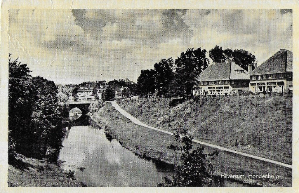 Hilversum Hondenbrug Oude Gelopen Ansichtkaart (A2563 ), Ophalen of Verzenden, 1960 tot 1980, Gelopen, Noord-Holland