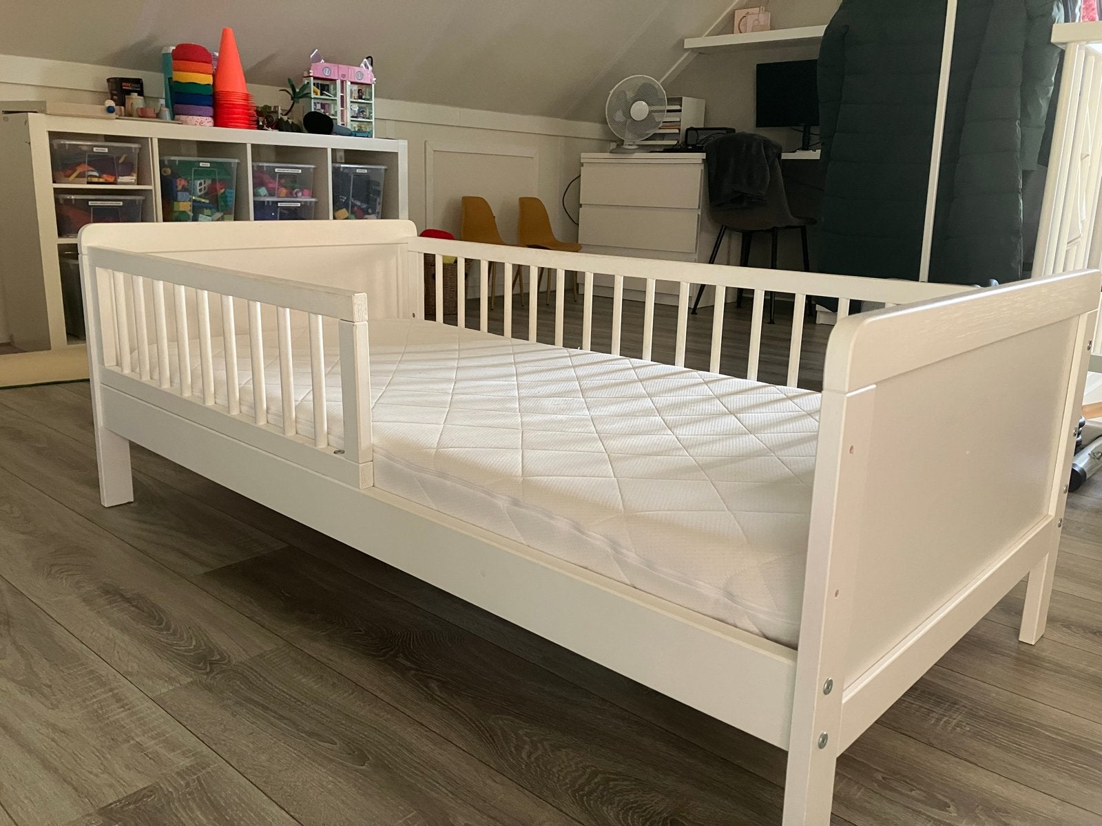 Petite Amélie Peuterbed 140x70 cm met matras, Ophalen, Wit, 190 cm of minder, Zo goed als nieuw