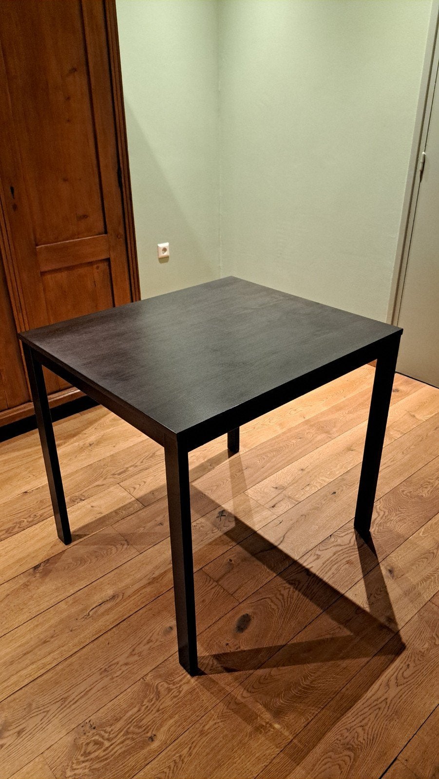 Uitschuifbare eettafel - Zwartbruin (IKEA), Gebruikt, 100 tot 150 cm, Modern, Functioneel, 50 tot 100 cm