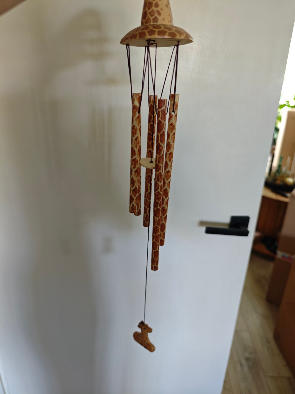 Giraffe windgong - Houten windspel met giraffe print, Hout, Overige stijlen, Ophalen of Verzenden, Zo goed als nieuw