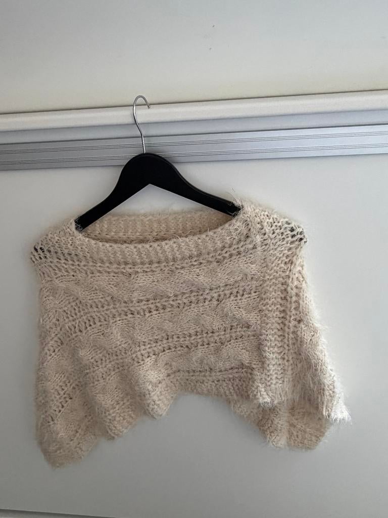 Mooie gebreide poncho, Ophalen of Verzenden, Zo goed als nieuw, Maat 34 (XS) of kleiner, Beige