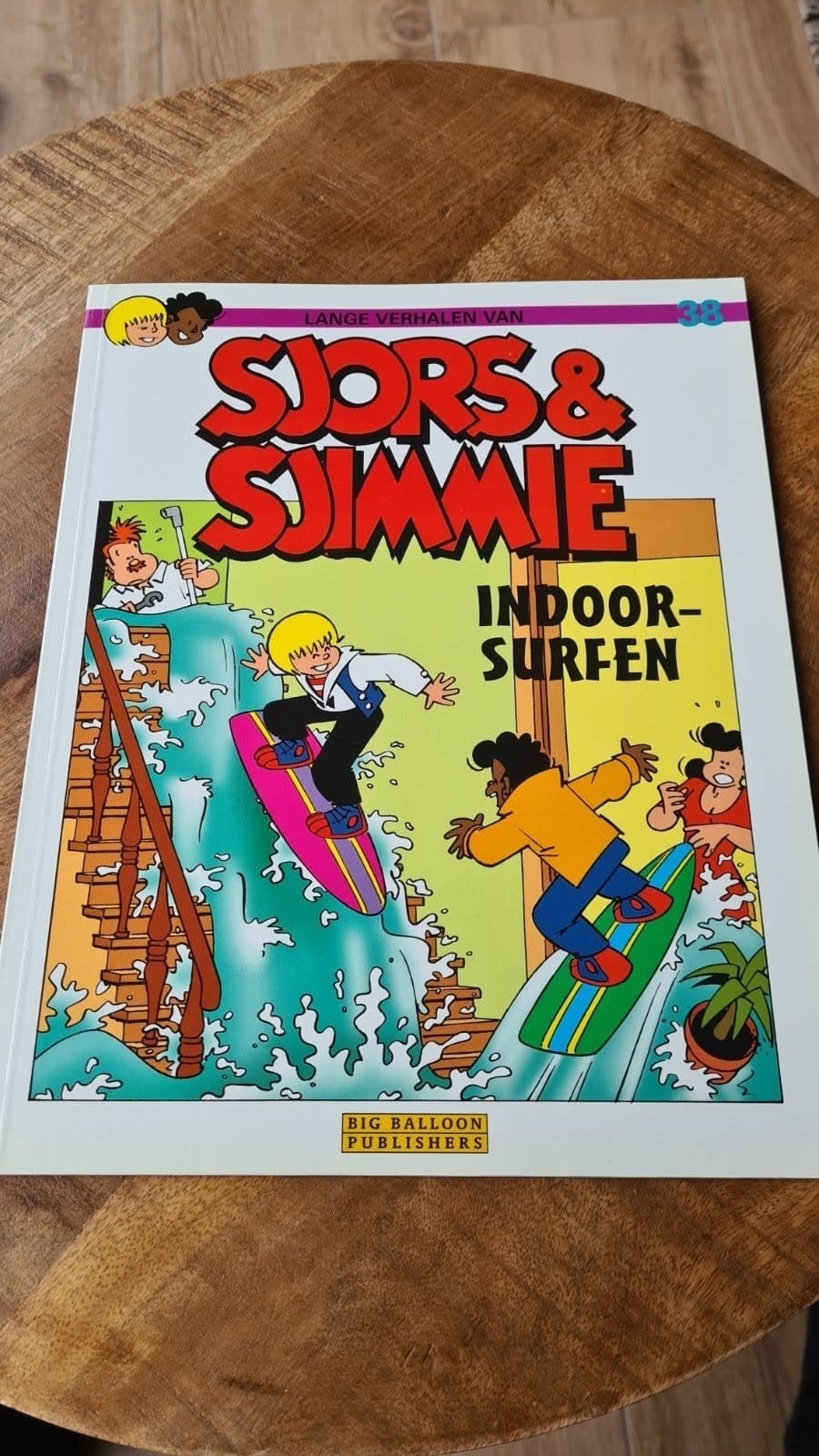 Sjors & Sjimmie Indoorsurfen, Eén stripboek, Ophalen of Verzenden, Zo goed als nieuw