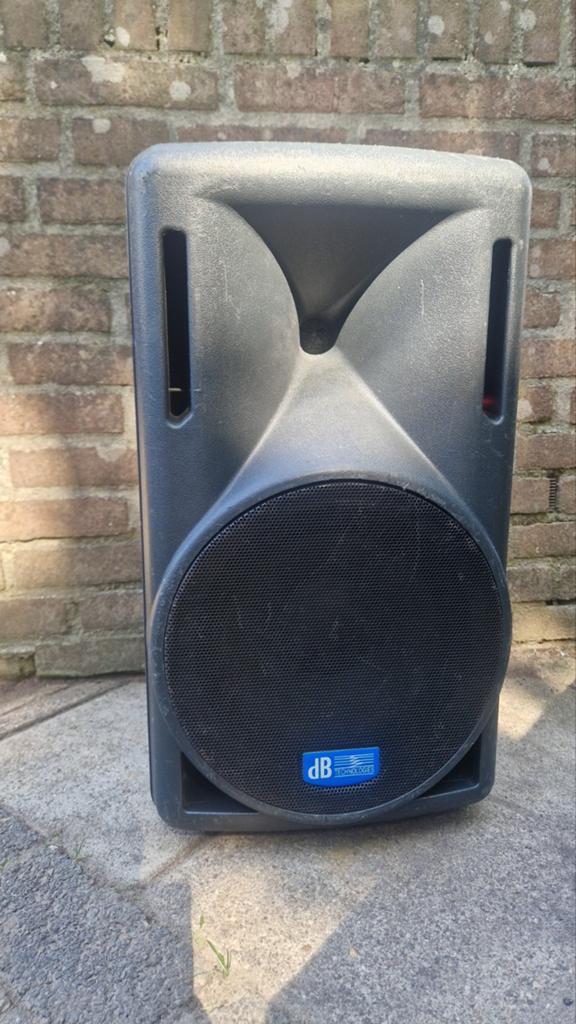 DB-Technologies Opera 110 Lyric - active 10" speaker 180W, Ophalen of Verzenden, Gebruikt, Minder dan 500 watt, P.A.