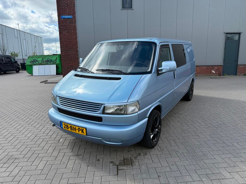 Volkswagen Transporter 2.5 TDI 332 DC DUBBELE CABINE LANG AI, Auto's, Bestelauto's, Voorwielaandrijving, Stof, Gebruikt, Volkswagen