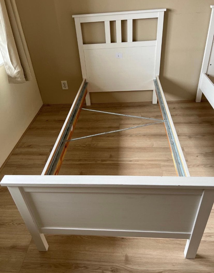 2x ikea hemnes bedden 90x 200 (GRATIS AF TE HALEN), Ophalen, Gebruikt