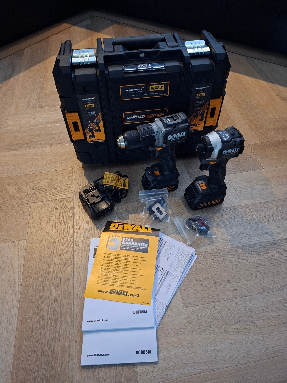 DeWalt McLaren Limited Edition Boor- en Schroefmachine Set, 600 watt of meer, Variabele snelheid, Nieuw, Ophalen of Verzenden
