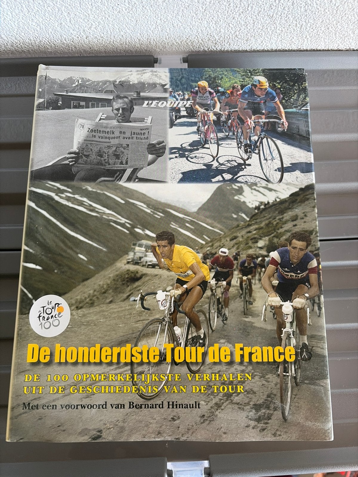 De honderdste Tour de France - Boek, Boeken, Ophalen, Zo goed als nieuw, Lopen en Fietsen