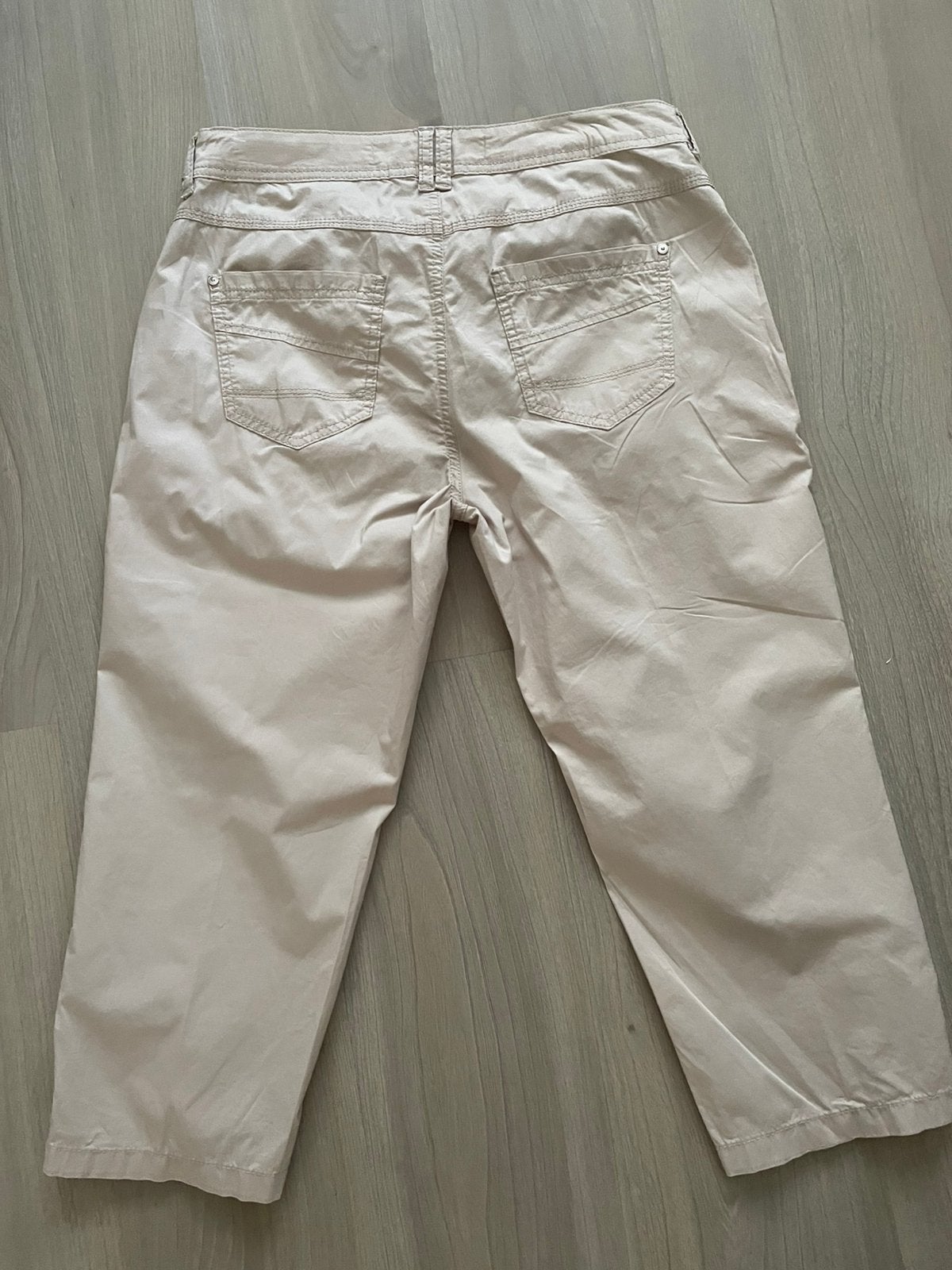 Dames broek, Maat 38/40 (M), Beige, Ophalen of Verzenden, Zo goed als nieuw