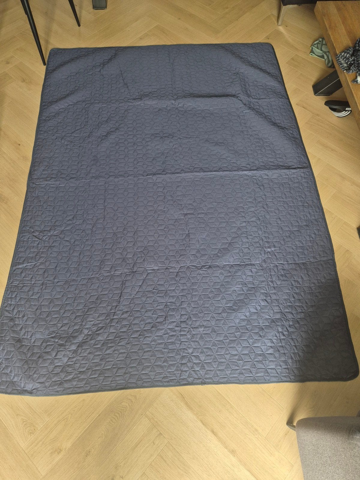 Donkerblauwe sprei 154x217 cm - Zo goed als nieuw, Huis en Inrichting, Slaapkamer | Beddengoed, Blauw, Tweepersoons, Ophalen of Verzenden