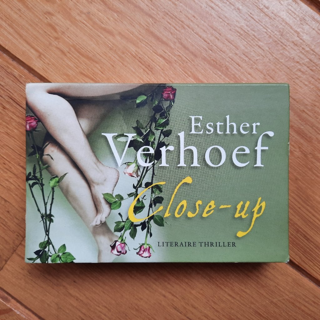 Esther Verhoef - Close-up - Dwarsligger, Ophalen of Verzenden, Zo goed als nieuw