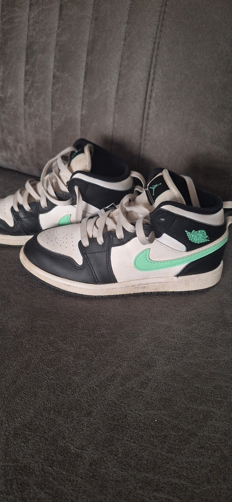 Nike air Jordan sneakers maat 32 - Zwart-wit-mintgroen, Kinderen en Baby's, Kinderkleding | Schoenen en Sokken, Ophalen of Verzenden