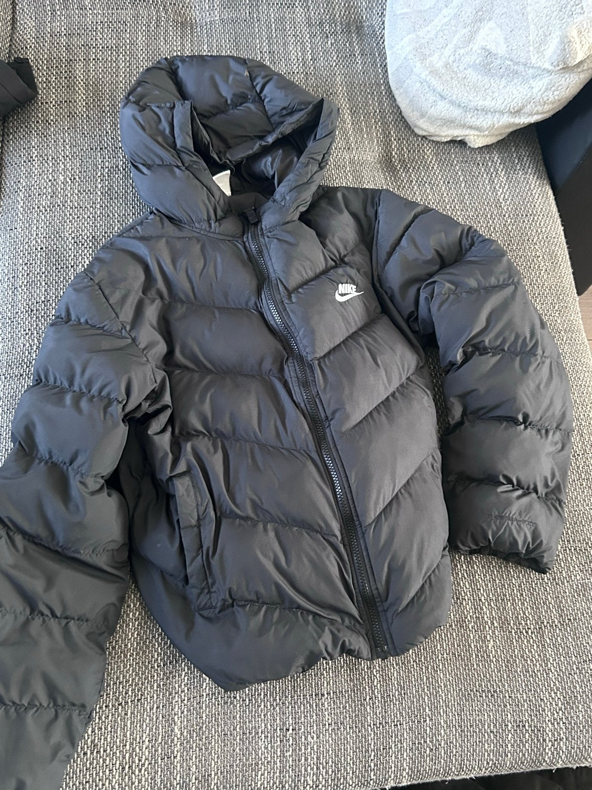 Nike Therma-FIT Puffer Jas Zwart - Maat XL (158-170 cm), Kleding | Heren, Ophalen of Verzenden, Gedragen, Maat 56/58 (XL), Zwart
