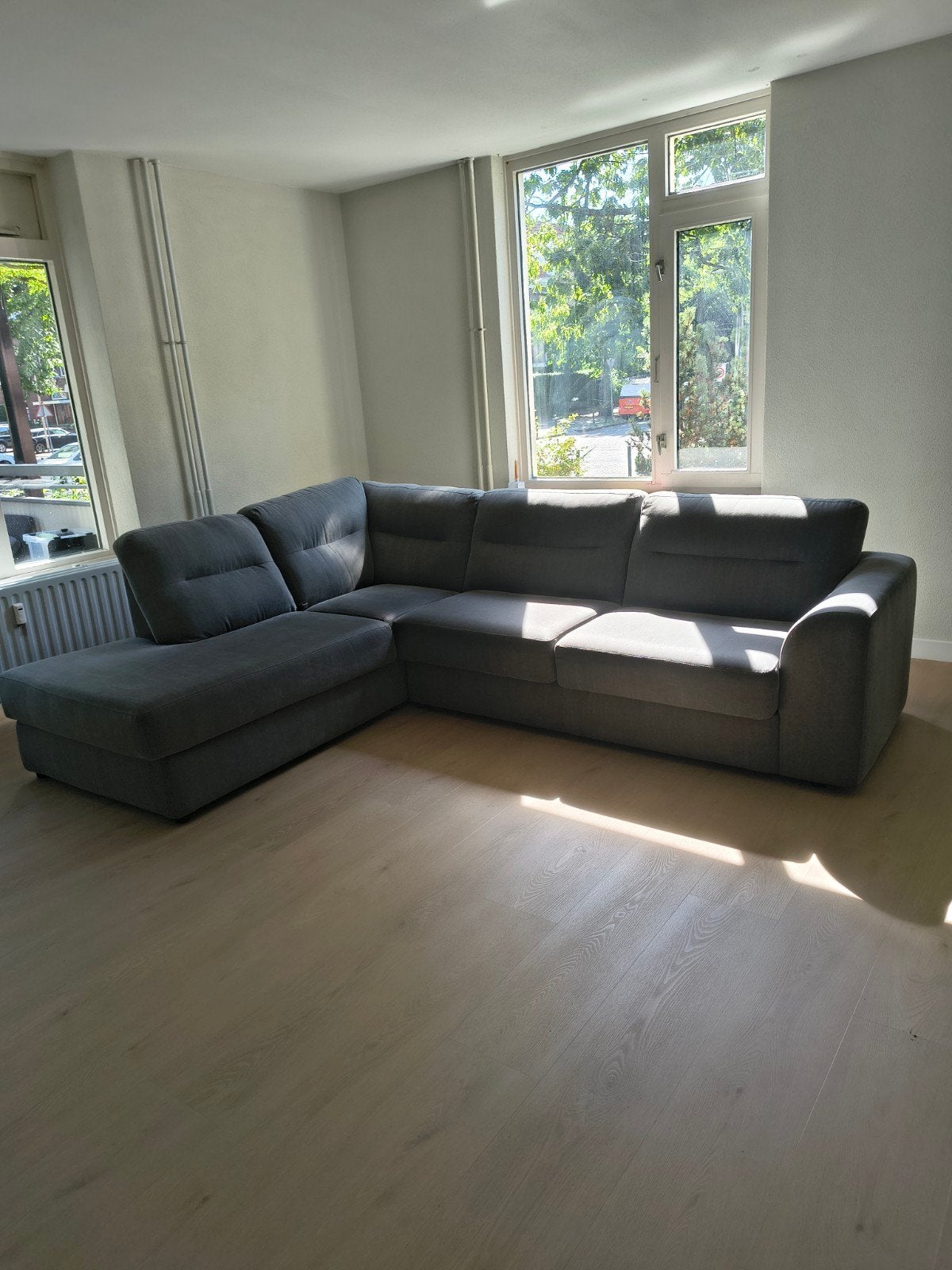 Mooie grijze hoekbank van spijkerstof, 280x214 cm, Huis en Inrichting, 250 tot 300 cm, Gebruikt, Hoekbank, Ophalen of Verzenden