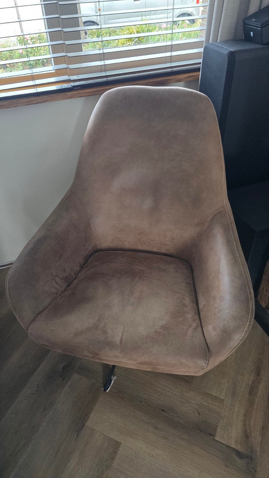Moderne bruine stoel met draaivoet, Ophalen, Gebruikt, Bruin, Stof
