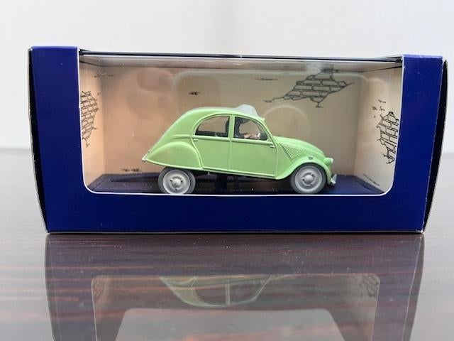 Kuifje auto. Nr. 6 met certificaat Bieden vanaf 20€, Ophalen of Verzenden, Kuifje, Zo goed als nieuw, Beeldje of Figuurtje