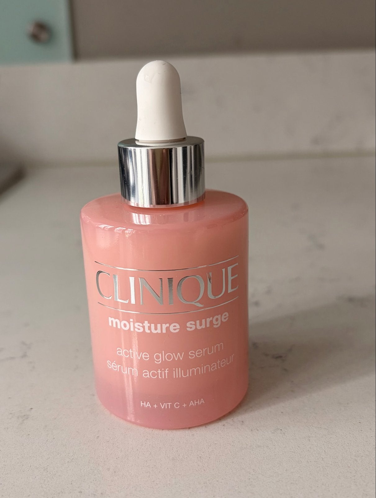 Clinique Moisture Surge Active Glow Serum 50ML, Ophalen of Verzenden, Nieuw, Gehele gezicht, Verzorging