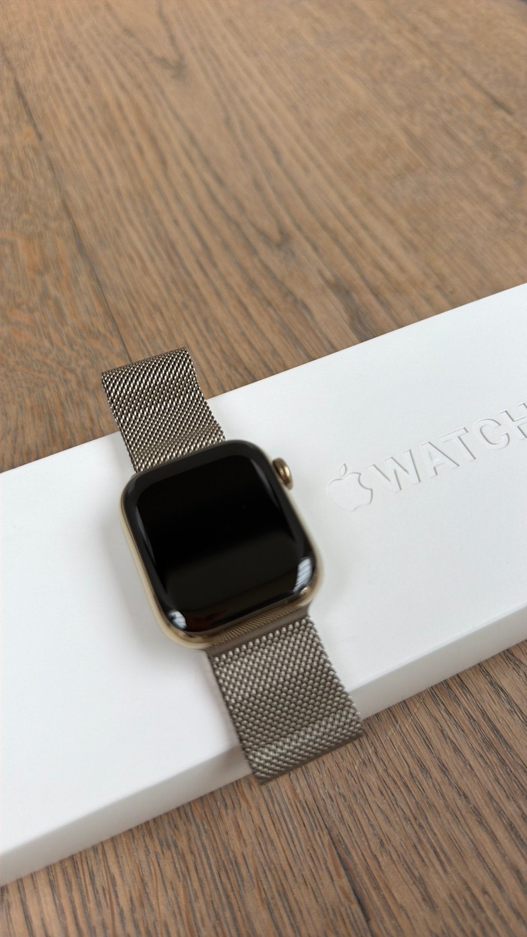 Apple Watch Series 8 41 mm – Gold Stainless Steel – Milanese, Ophalen, Stappen, IOS, Zo goed als nieuw