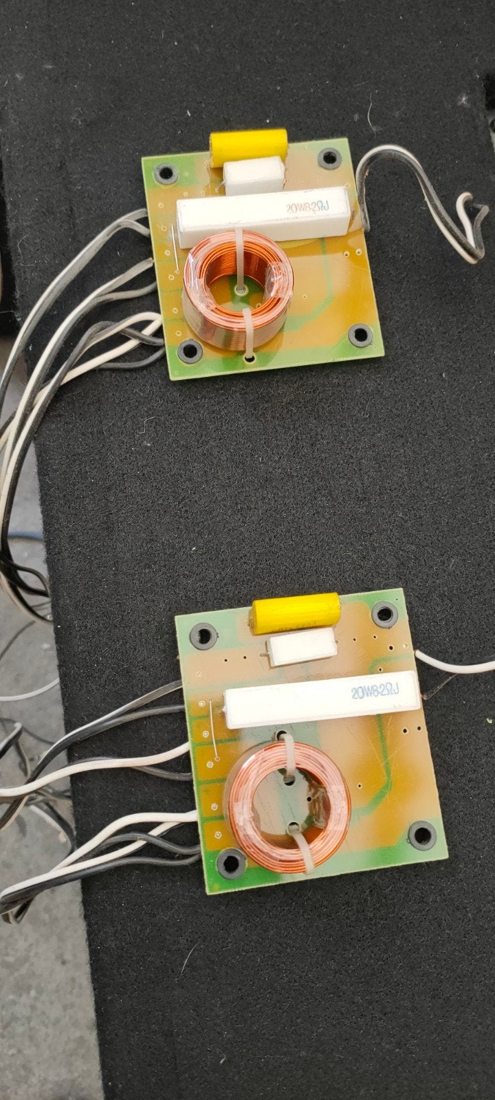 2x 3-weg passieve crossovers 250W RMS, Ophalen