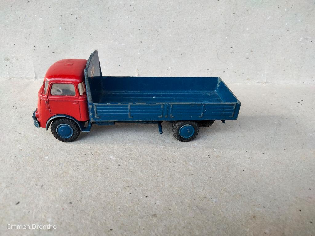 lion car = DAF frontstuur truck sikkens, Hobby en Vrije tijd, Modelauto's | 1:50, Ophalen of Verzenden, Gebruikt, Bus of Vrachtwagen