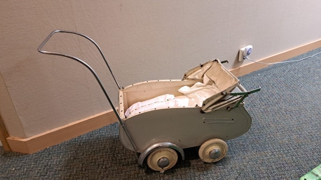 Antieke / vintage speelgoed kinderwagen, Antiek en Kunst, Antiek | Speelgoed, Ophalen