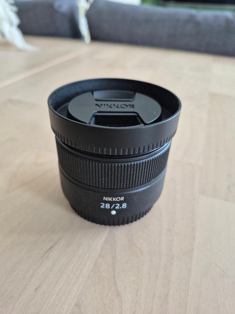 Nikkor Z 28mm 2.8, Audio, Tv en Foto, Fotografie | Lenzen en Objectieven, Ophalen of Verzenden, Zo goed als nieuw, Groothoeklens