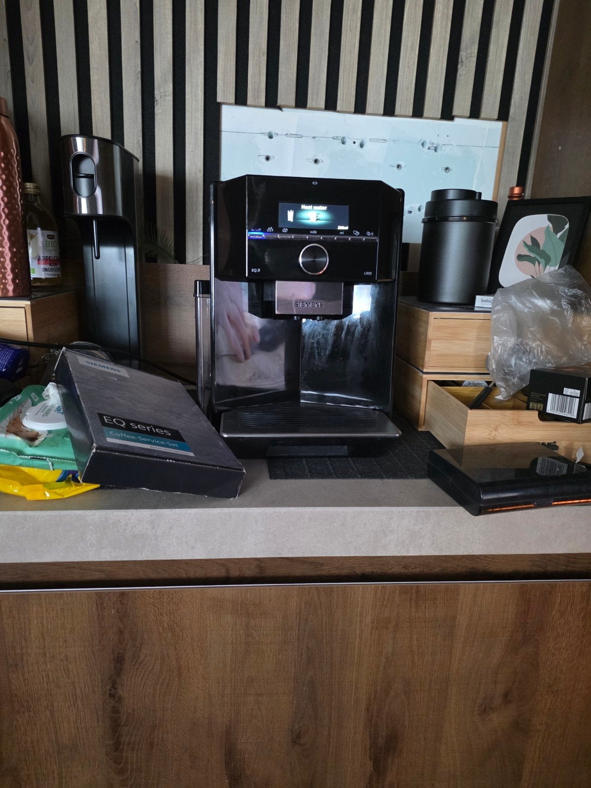 Siemens EQ.9 s300 volautomatische koffiemachine, Afneembaar waterreservoir, Gebruikt, Koffiemachine, Koffiebonen