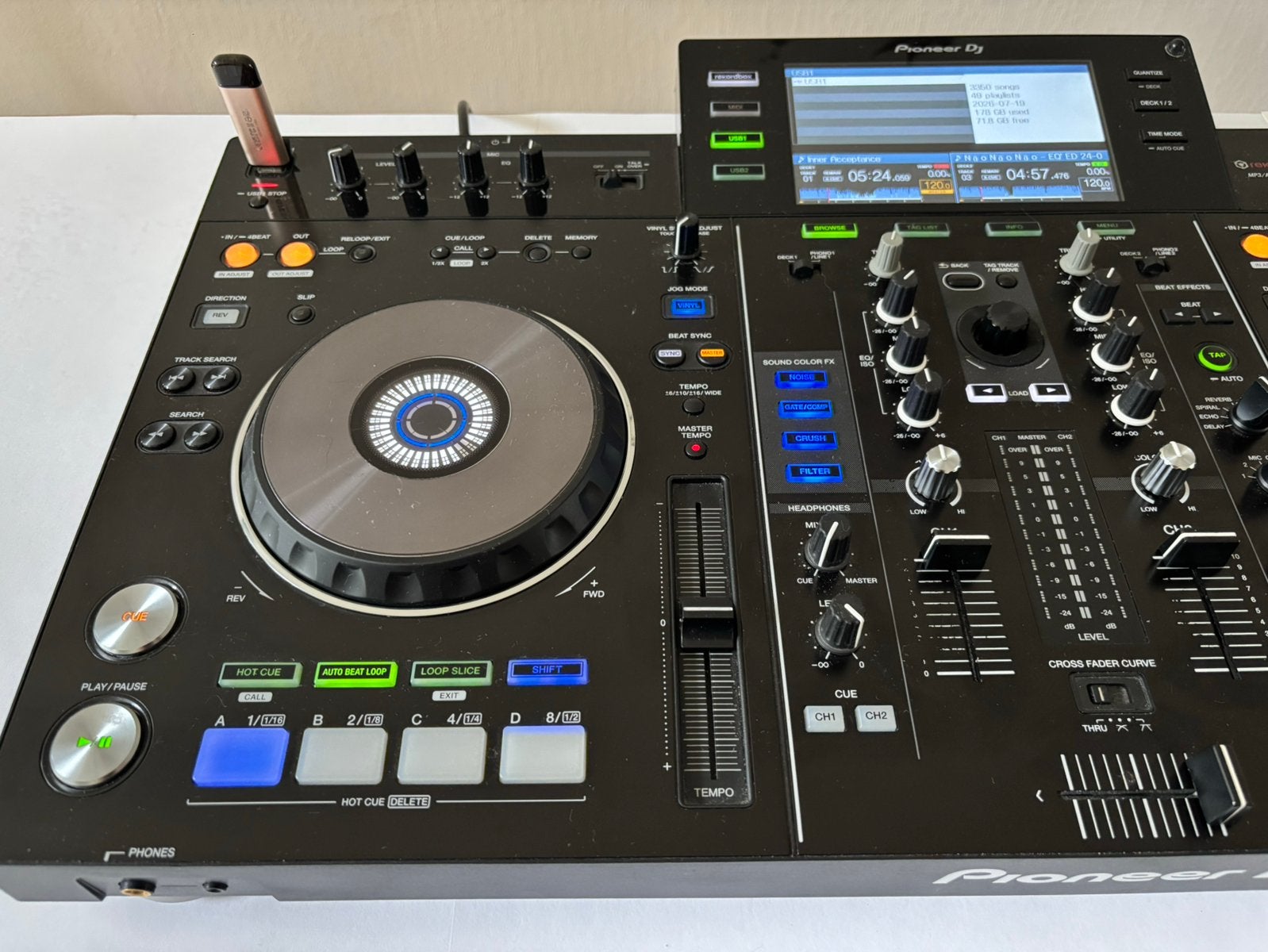 Foto 4 van Pioneer XDJ RX in zeer goede staat