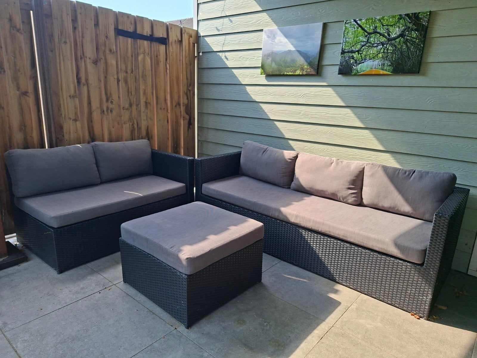Antraciet Loungeset met Grijze Kussens en Hocker, Tuin en Terras, Ophalen, 5 zitplaatsen, Bank, Zo goed als nieuw