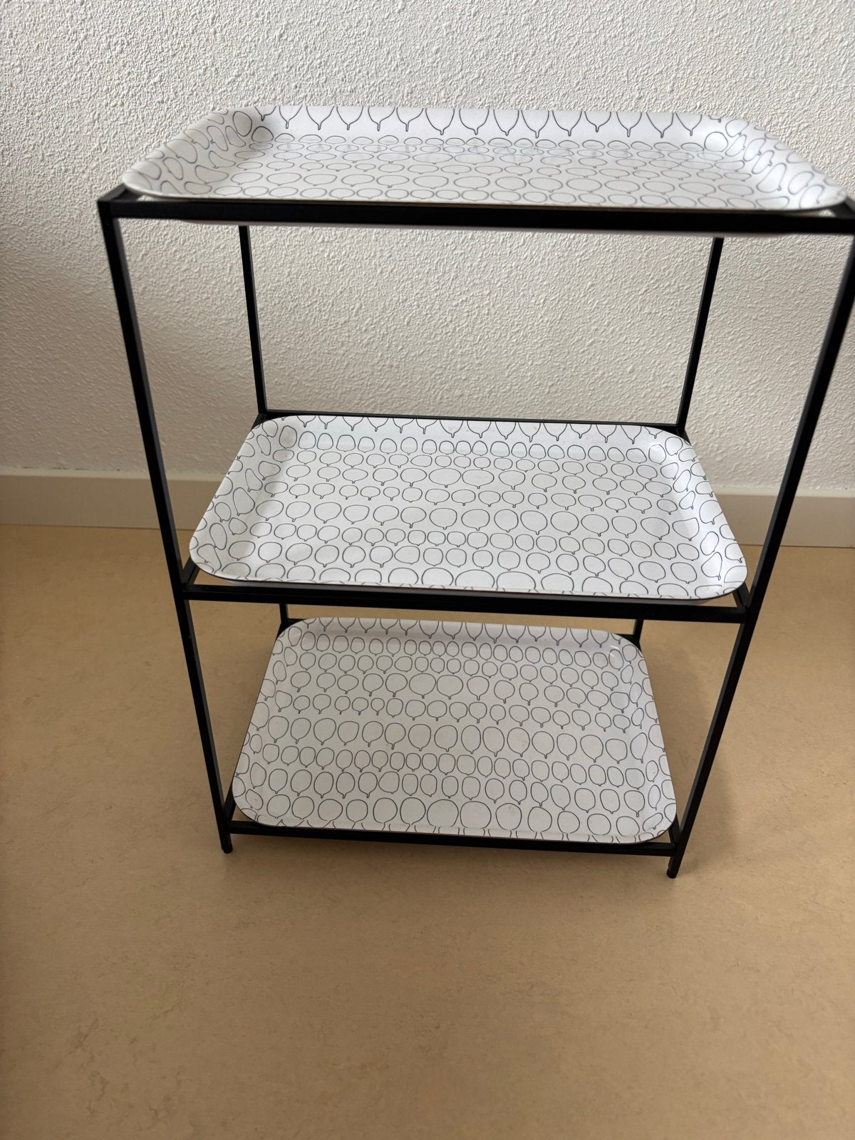 rek Sammanhang Ikea  met 3 witte dienbladen, Ophalen, Gebruikt, Zwart, Metaal