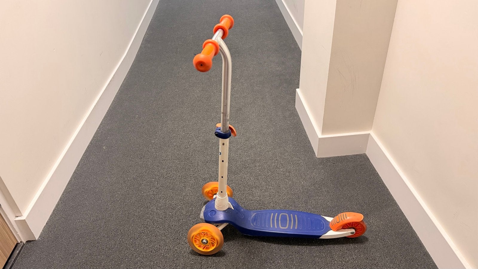 Oxelo B1 500 Kinderstep 3 Wielen (met Lichtjes) – Blauw, Ophalen of Verzenden, Gebruikt, Gewone step