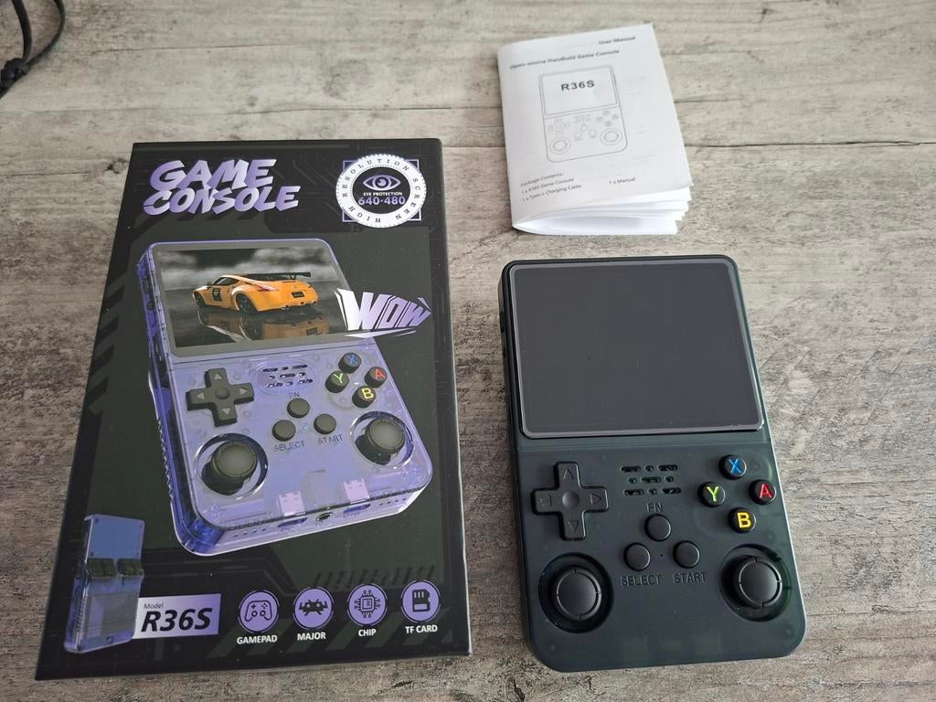 R36S Retro Handheld Gameconsole - Complete Set, Spelcomputers en Games, Spelcomputers | Overige, Zo goed als nieuw, Overige merken