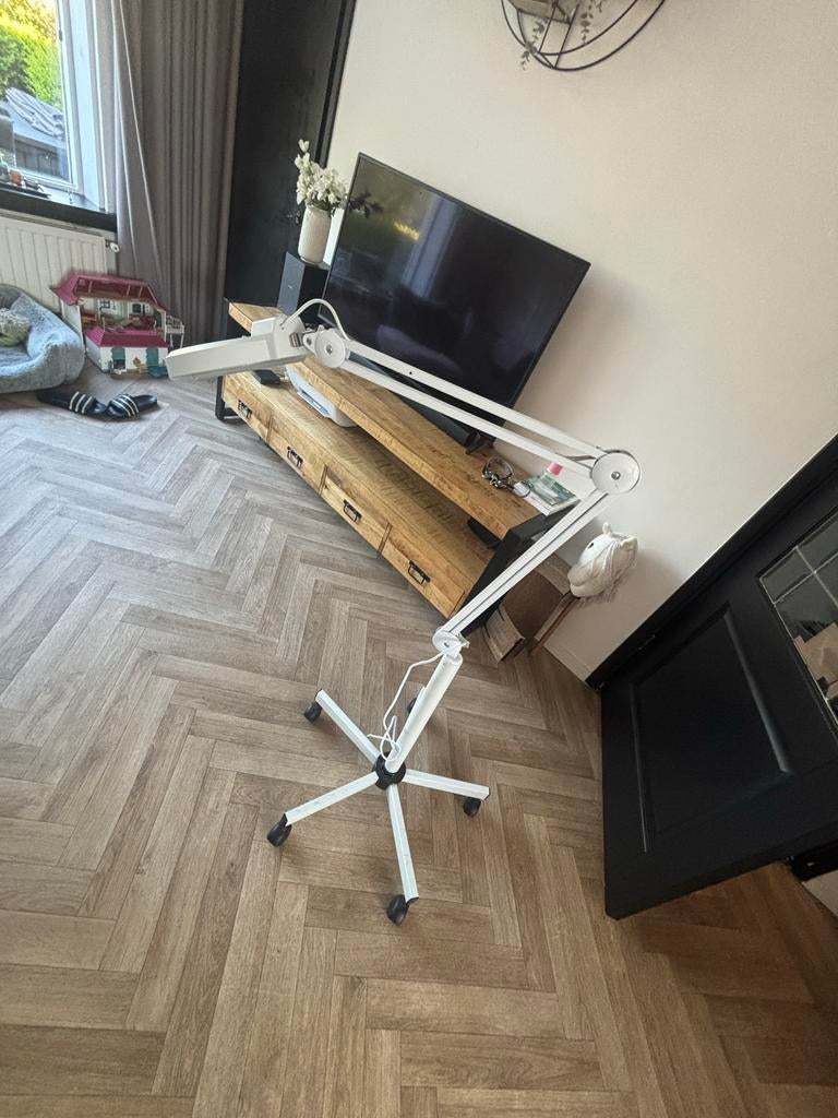 Loeplamp op rolstatief met LED en 5 dioptrie vergrootglas, Ophalen of Verzenden, Gebruikt, Loeplamp