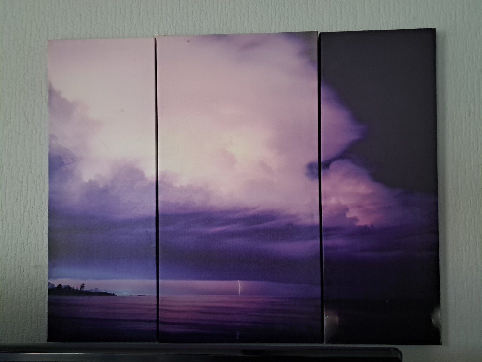Drieluik Schilderij: Paarse Zonsondergang Boven Zee, Op houten frame, Print, Textiel, Landschap
