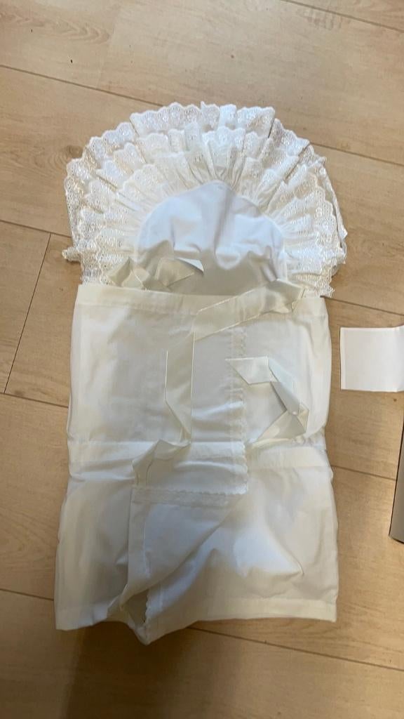 Voor Reborn pop of baby doopkussen met hesje en mutsje mt 50, Ophalen of Verzenden, Nieuw, Kleertjes, Levensecht of Reborn