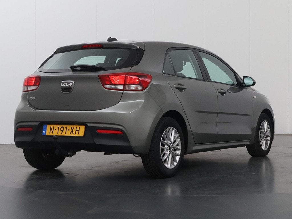 Kia Rio 1.0 T-GDi MHEV DynamicLine | Parkeercamera | Apple C, Auto's, Kia, Voorwielaandrijving, Gebruikt, Euro 6, 49 €/maand