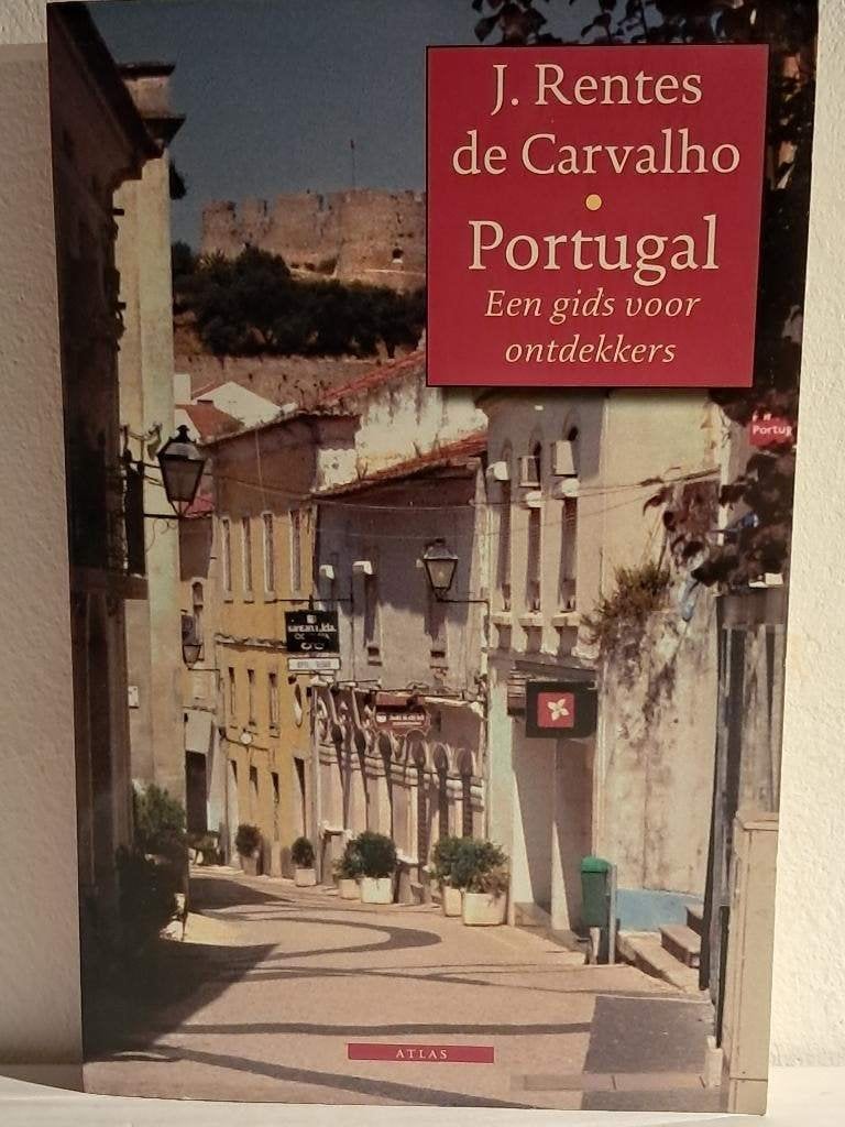 Portugal gids voor ontdekkers Carvalho 2005, Boeken, Europa, Ophalen of Verzenden, Reisgids of -boek, J. Rentes de Carvalho
