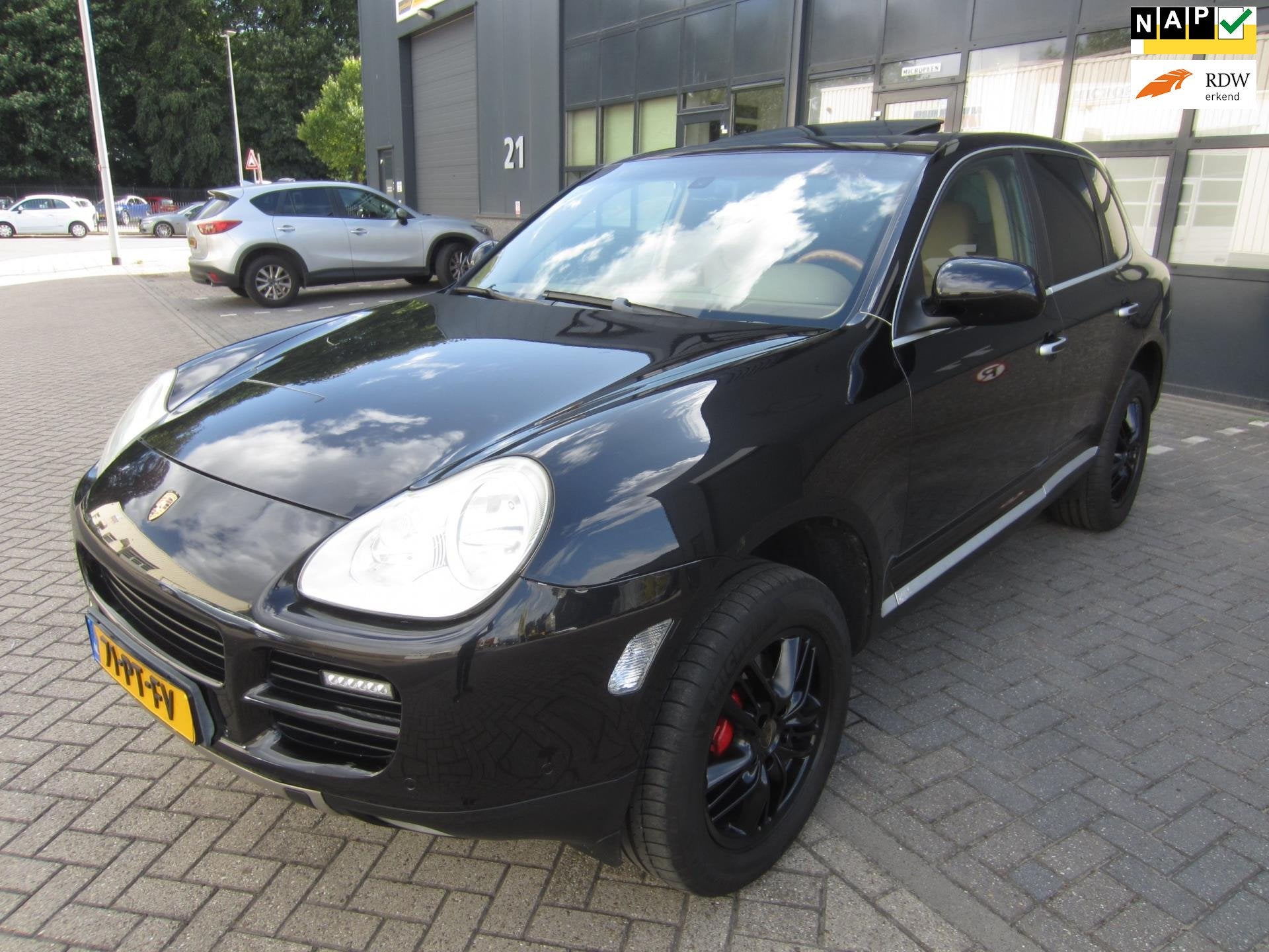 Porsche Cayenne 3.2 2004 PANO-DAK Leder Airco NAP! APK!, Automaat, Cayenne, Gebruikt, Parkeersensor