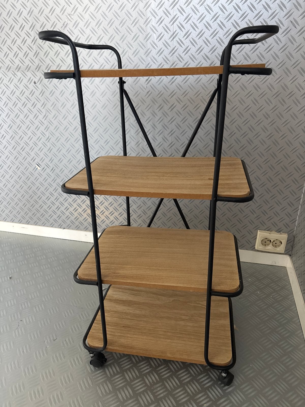 Kastje met wieltjes, Huis en Inrichting, Ophalen, Gebruikt