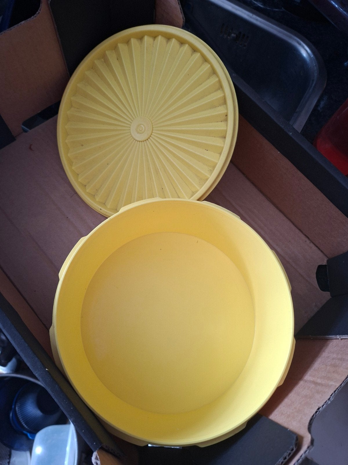 Vintage Tupperware koektrommel - beroemde sterren deksels, Huis en Inrichting, Keuken | Tupperware, Zo goed als nieuw, Overige typen